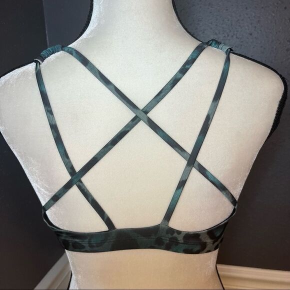 Onzie Flow Mudra Strappy Sports Bra - Picture 9 of 10